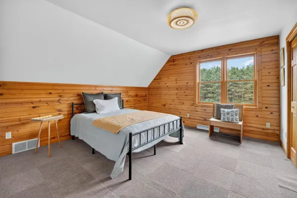 $749,900 | N9170 Pagel Road, Iola, WI 54945