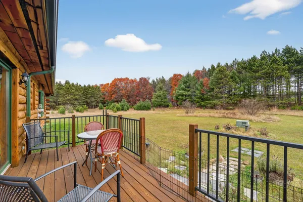 $749,900 | N9170 Pagel Road, Iola, WI 54945