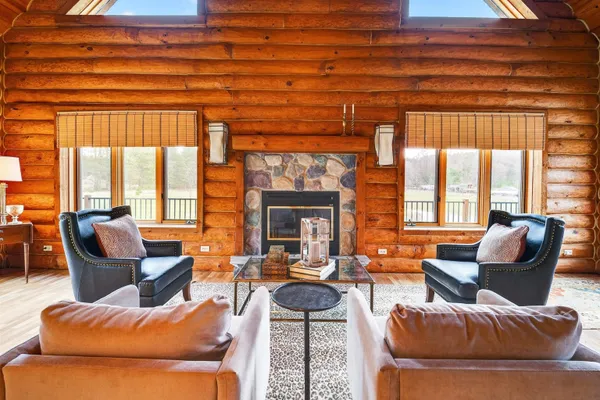 $749,900 | N9170 Pagel Road, Iola, WI 54945