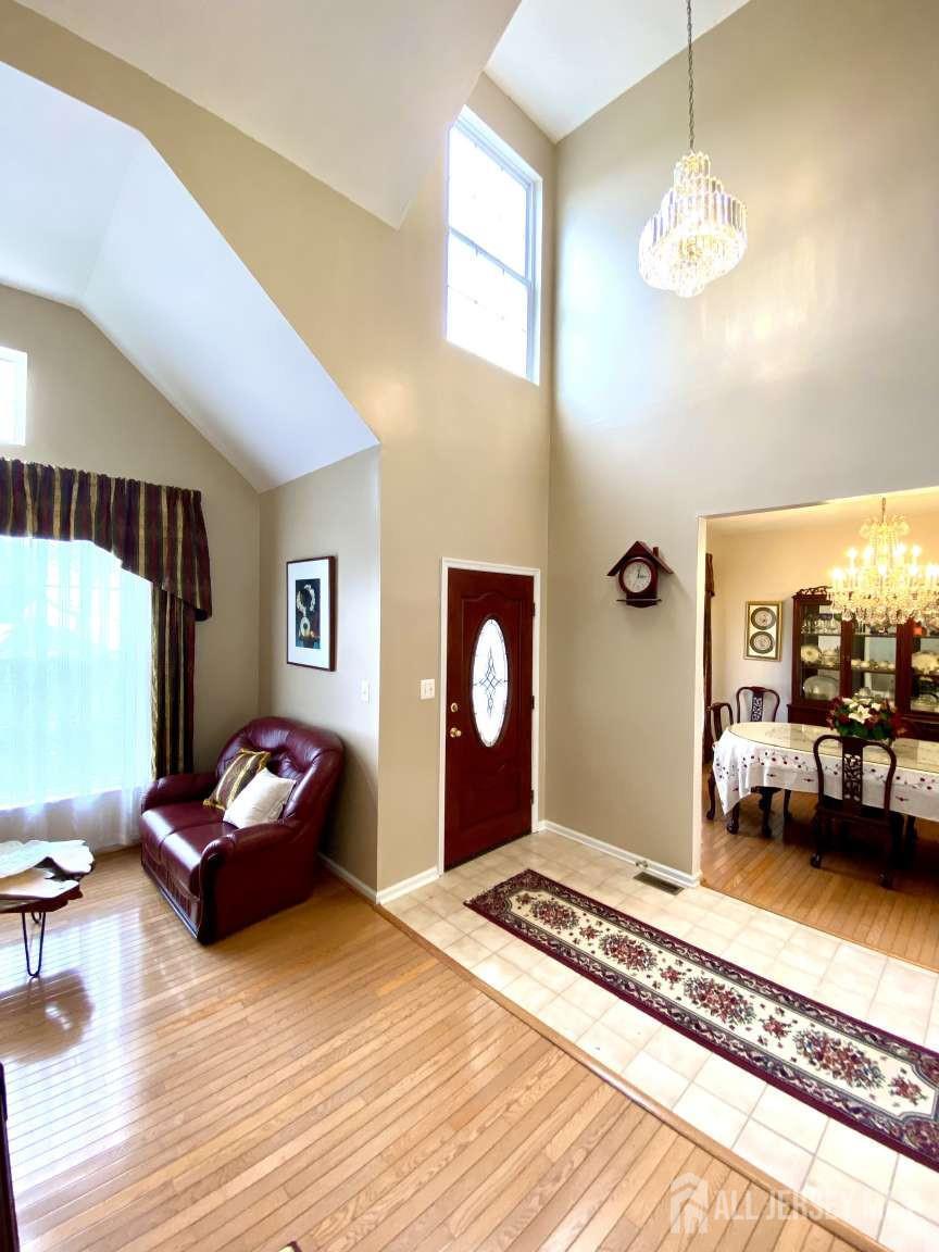 57 Yorktown Road Monmouth Junction, NJ 08852 - Photo 11 of 47