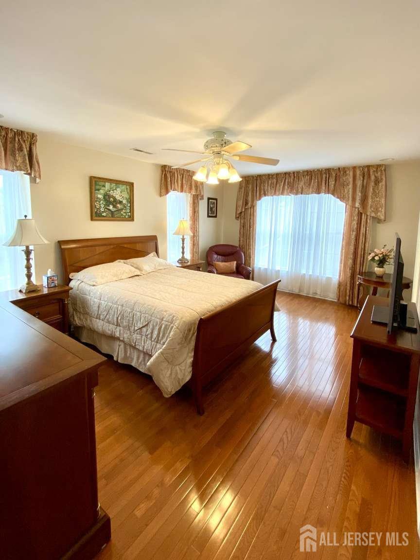 57 Yorktown Road Monmouth Junction, NJ 08852 - Photo 26 of 47