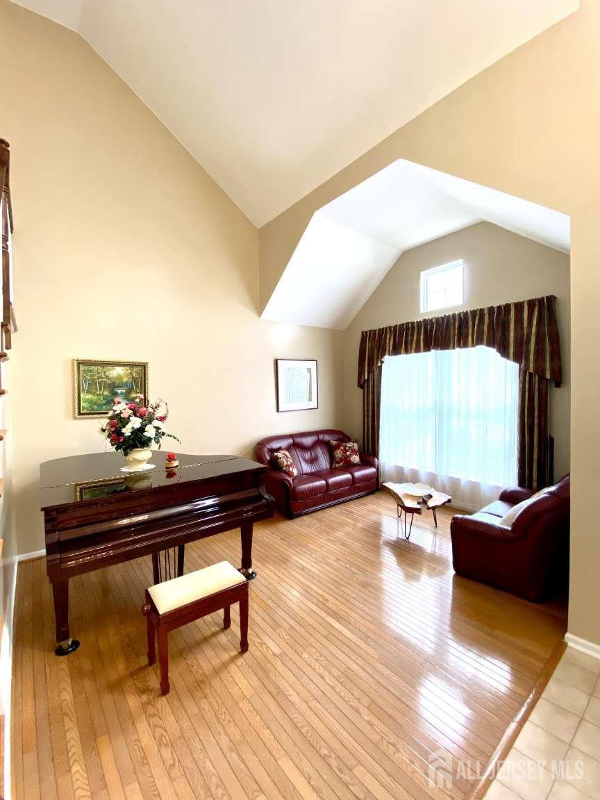 57 Yorktown Road Monmouth Junction, NJ 08852 - Photo 10 of 47