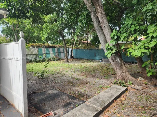 $2,200 | 1261 Northwest 24th Street, Unit 2, Miami, FL 33142