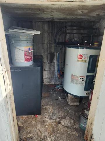 $2,200 | 1261 Northwest 24th Street, Unit 2, Miami, FL 33142