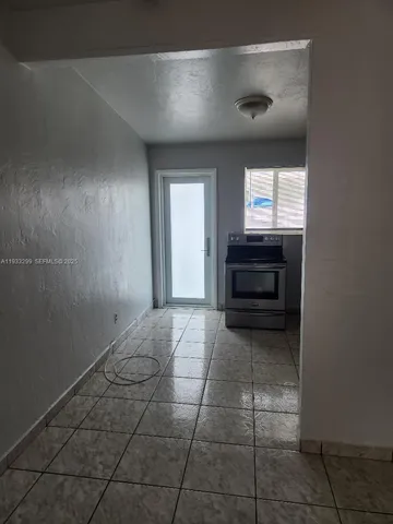 $2,200 | 1261 Northwest 24th Street, Unit 2, Miami, FL 33142