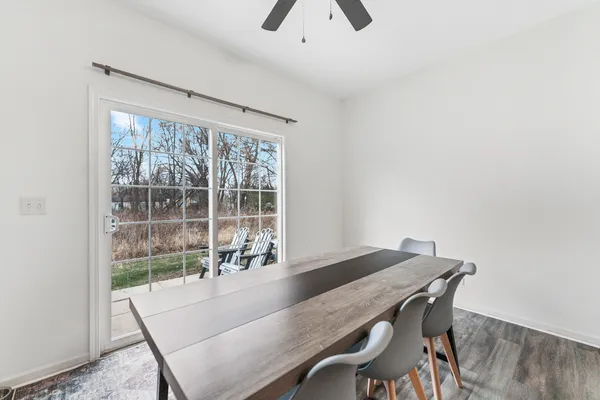 $2,300 | 1455 Reserve Lane, Unit 1455, DeKalb, IL 60115