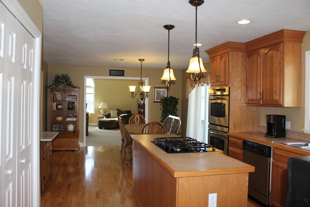 36 Highridge Road Bellingham, MA 02019 - Photo 5 of 30 Gallery Image 5
