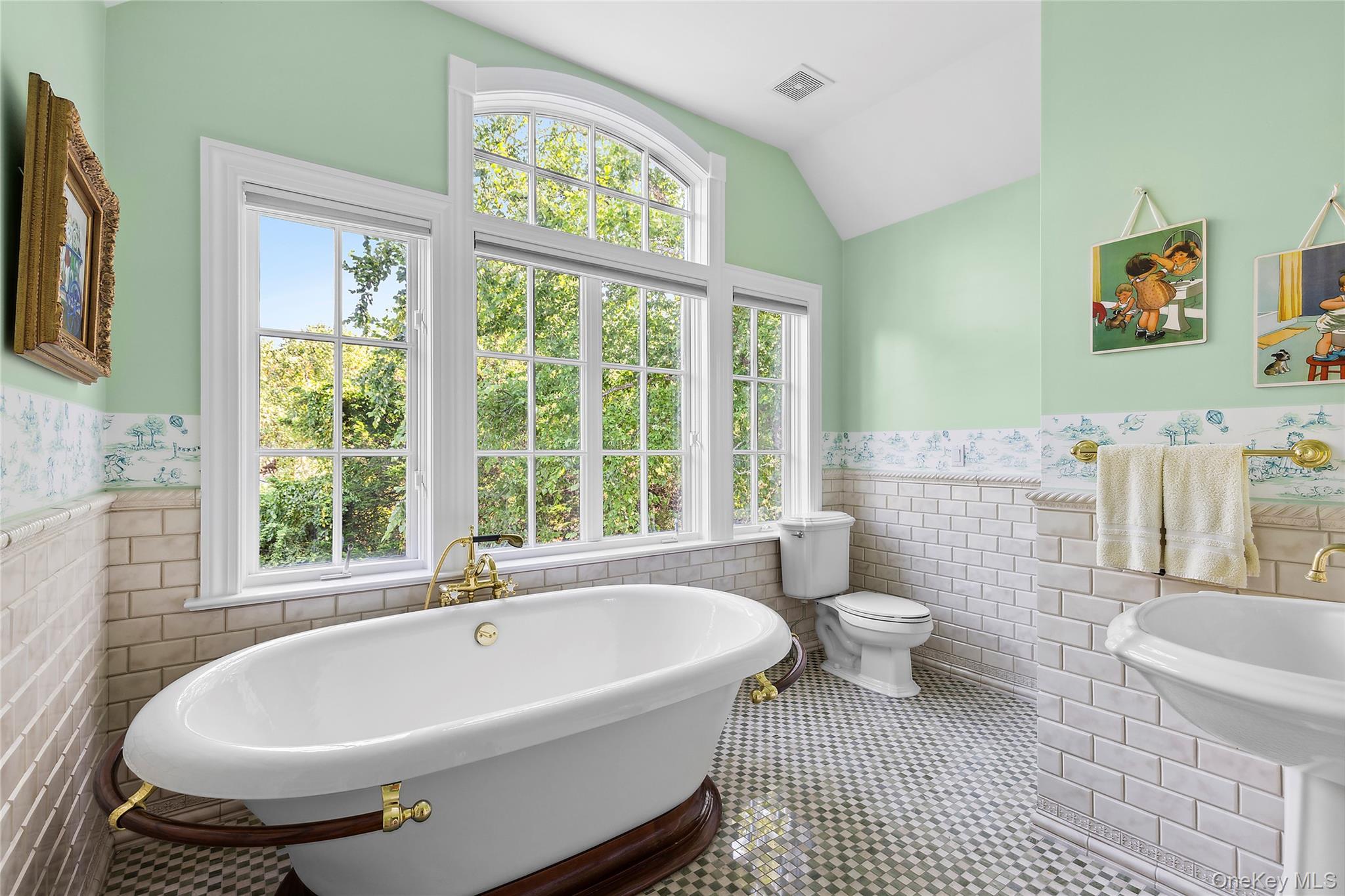 29 Cedar Lane Remsenburg, NY 11960 - Photo 17 of 27 a bathroom with a sink and a bathtub