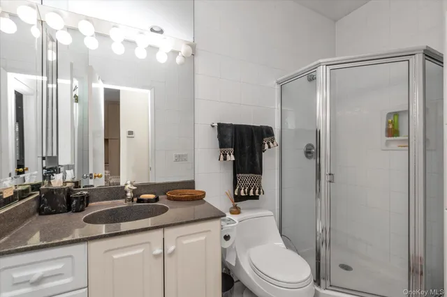 $1,249,999 | 1055 Cedarhurst Street, Valley Stream, NY 11581