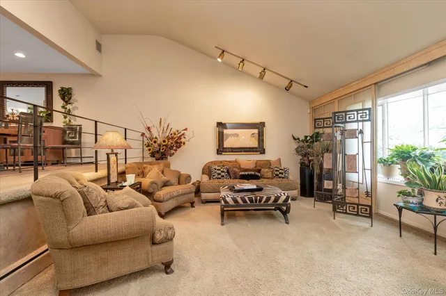 $1,249,999 | 1055 Cedarhurst Street, Valley Stream, NY 11581