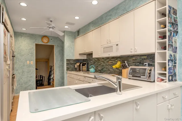 $1,249,999 | 1055 Cedarhurst Street, Valley Stream, NY 11581