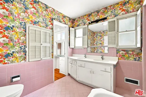 $2,300,000 | 1409 Thayer Avenue, Los Angeles, CA 90024