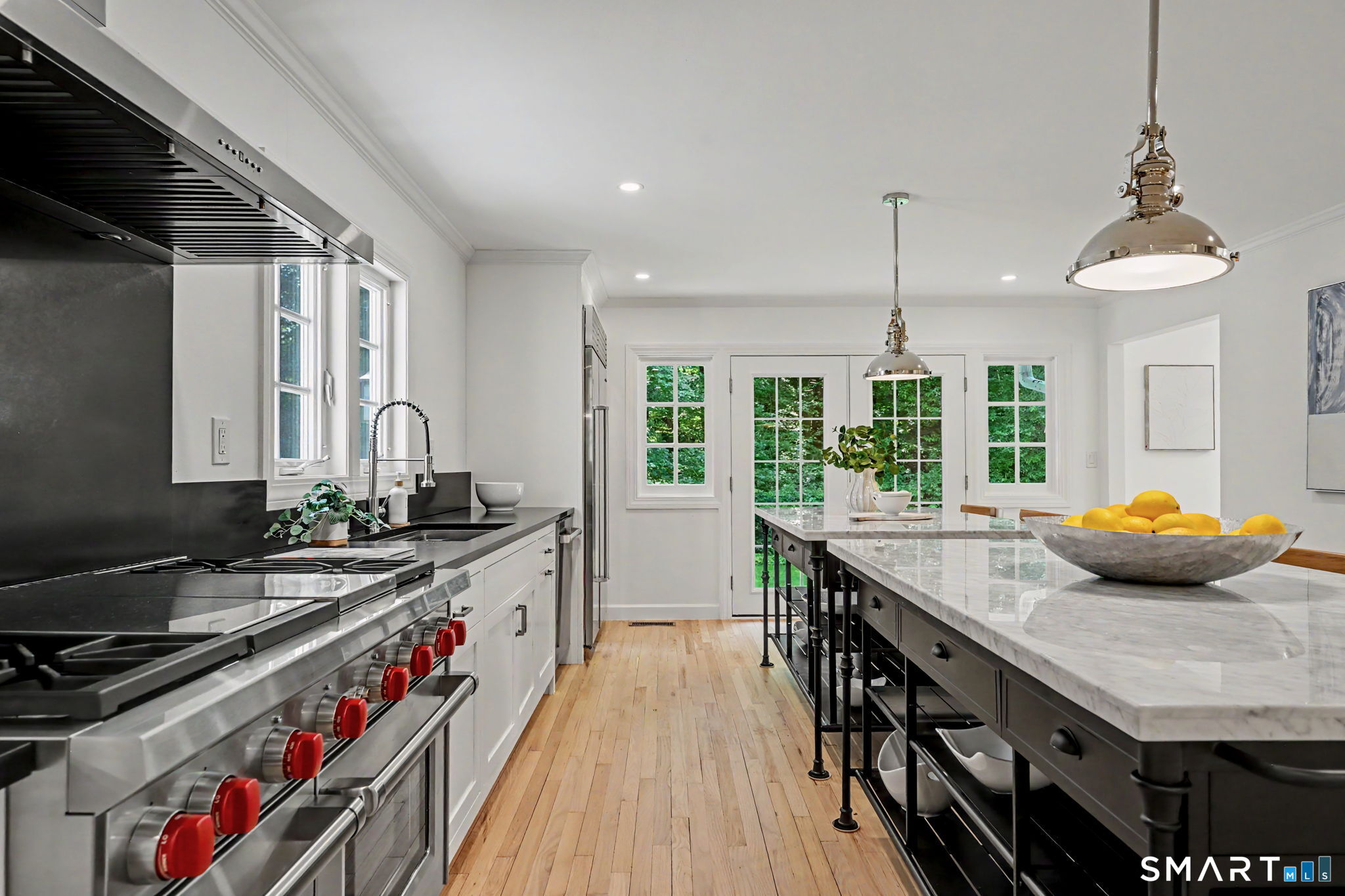 148 West Hills Road New Canaan, CT 06840 - Photo 12 of 40