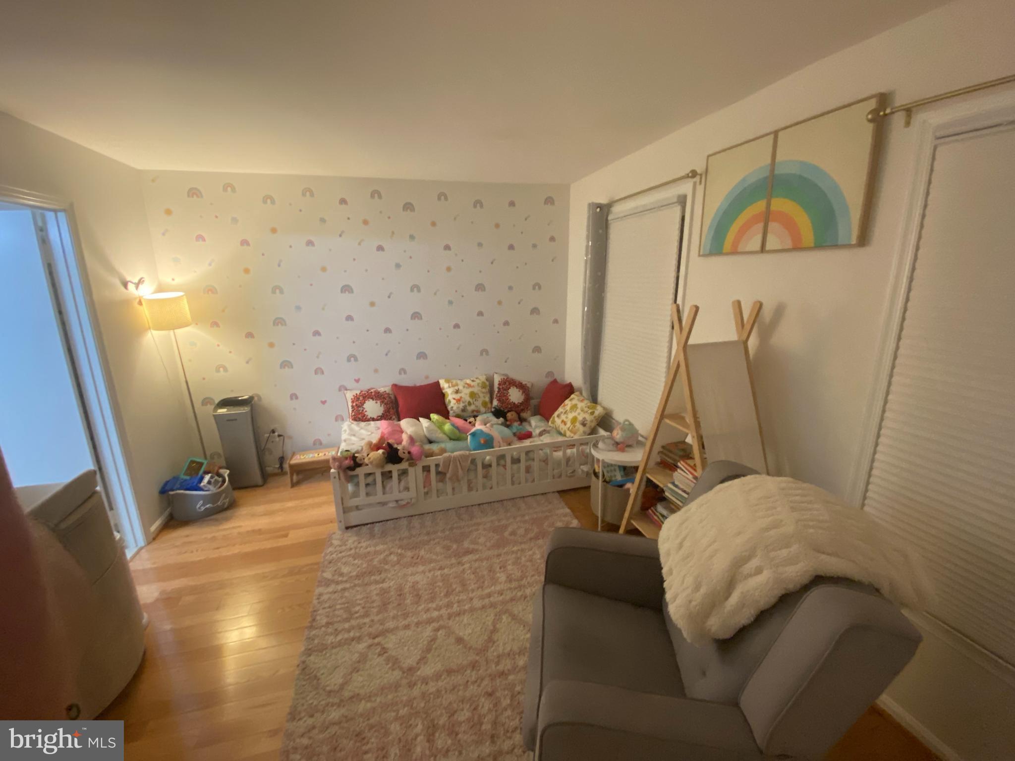 8523 Gambel Oak Drive Springfield, VA 22153 - Photo 23 of 41 a living room with furniture and a couch