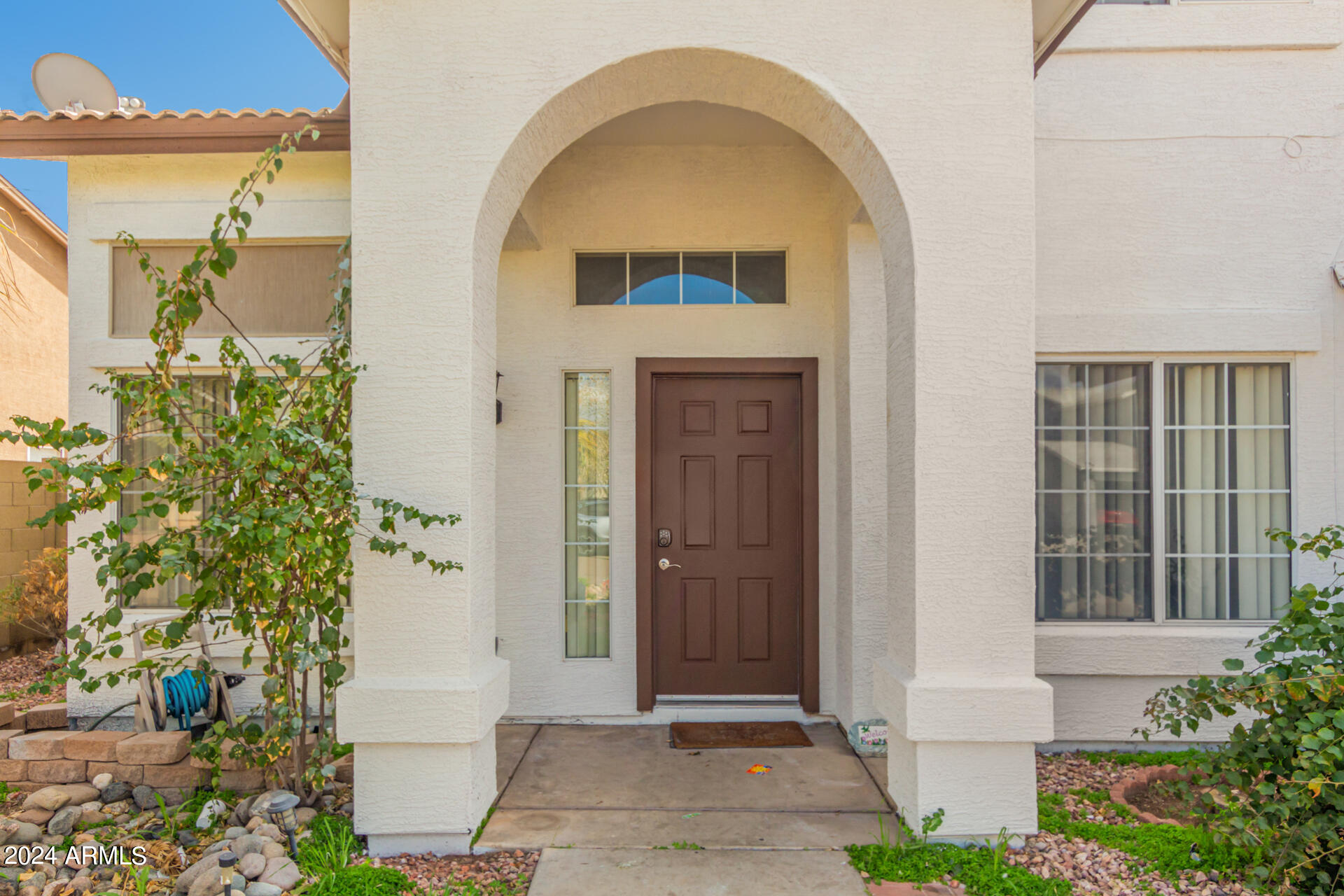 9015 West Monte Vista Road Phoenix, AZ 85037 - Photo 4 of 40 Front3