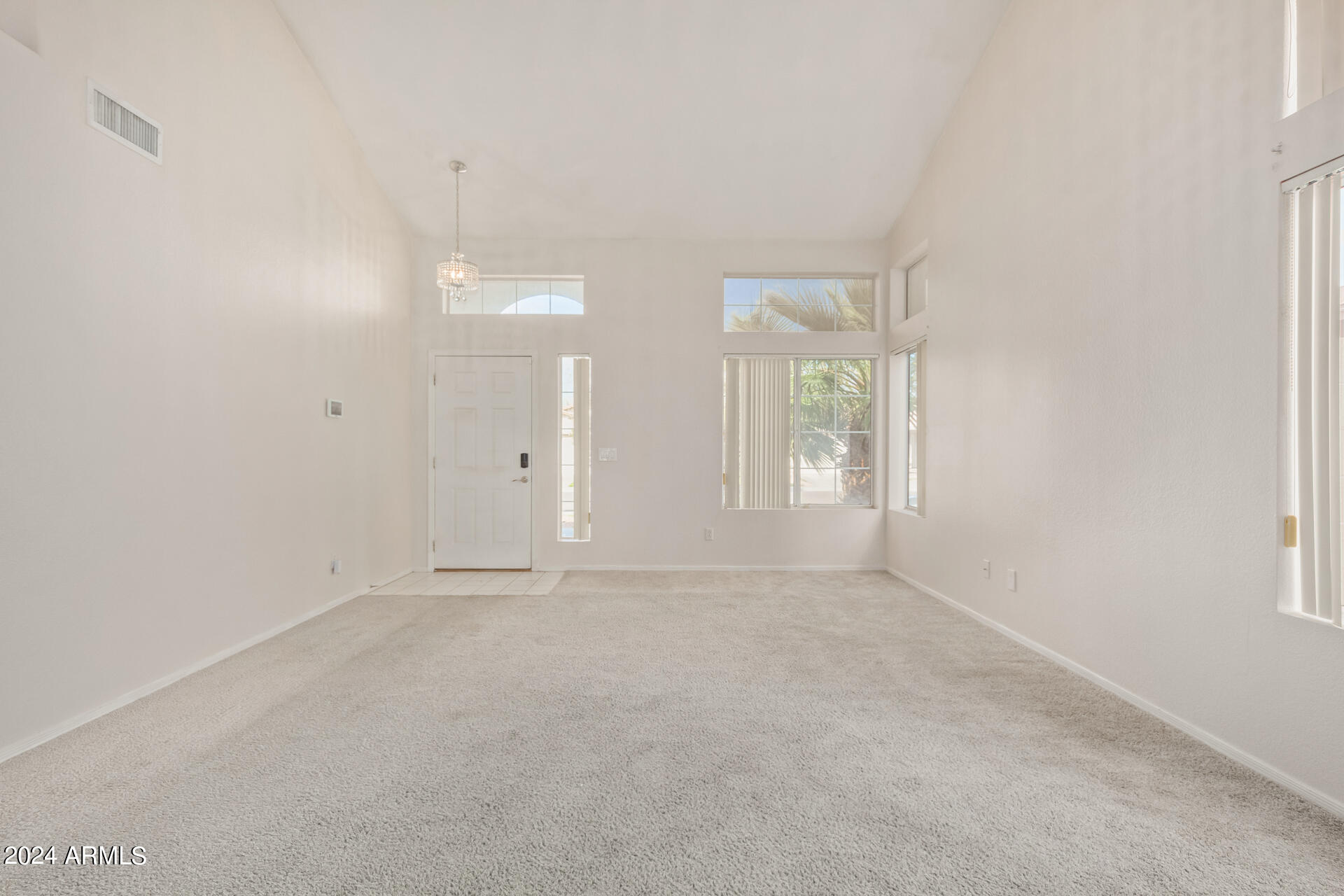 9015 West Monte Vista Road Phoenix, AZ 85037 - Photo 7 of 40 Living2