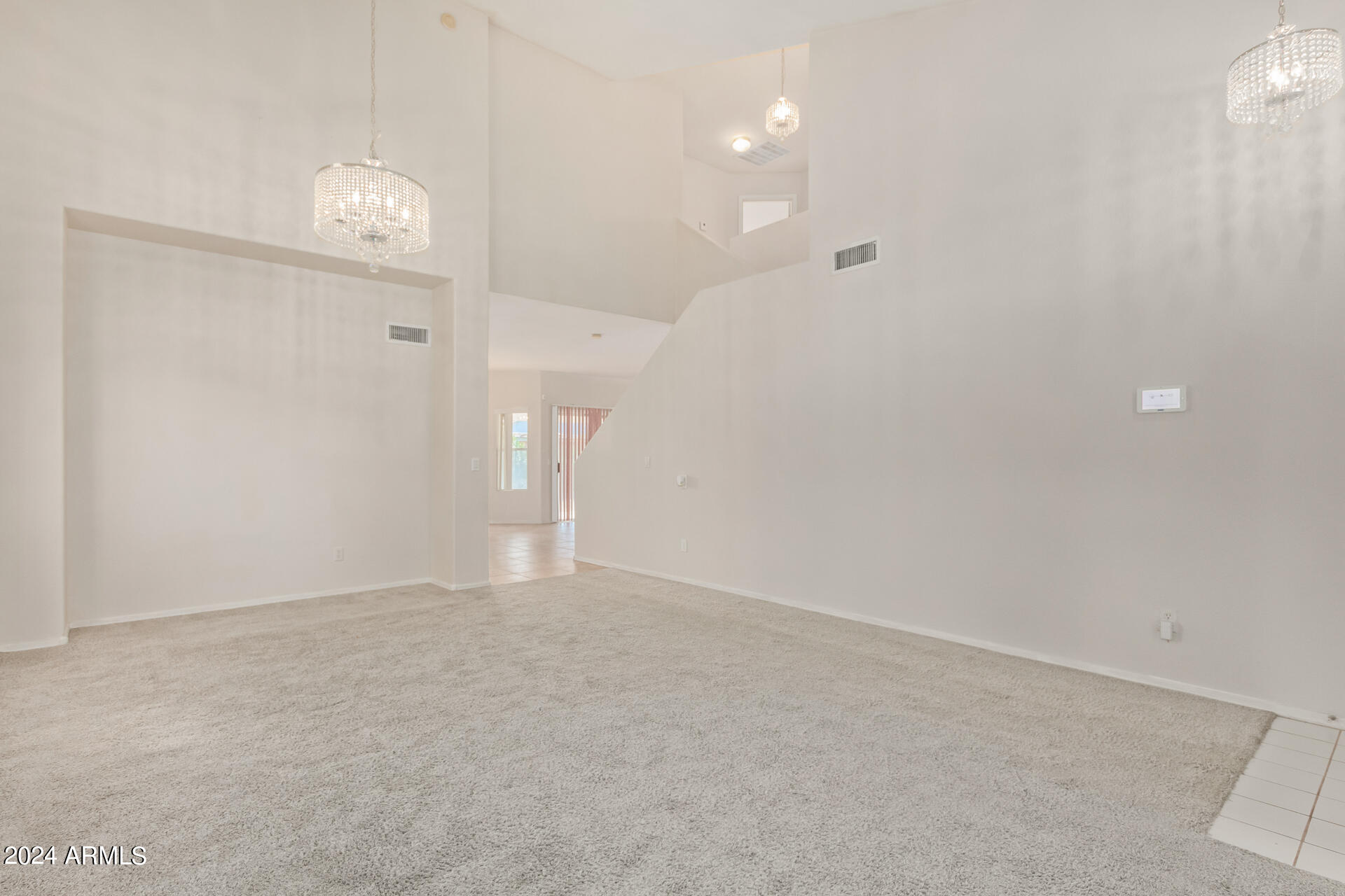 9015 West Monte Vista Road Phoenix, AZ 85037 - Photo 8 of 40 Living3