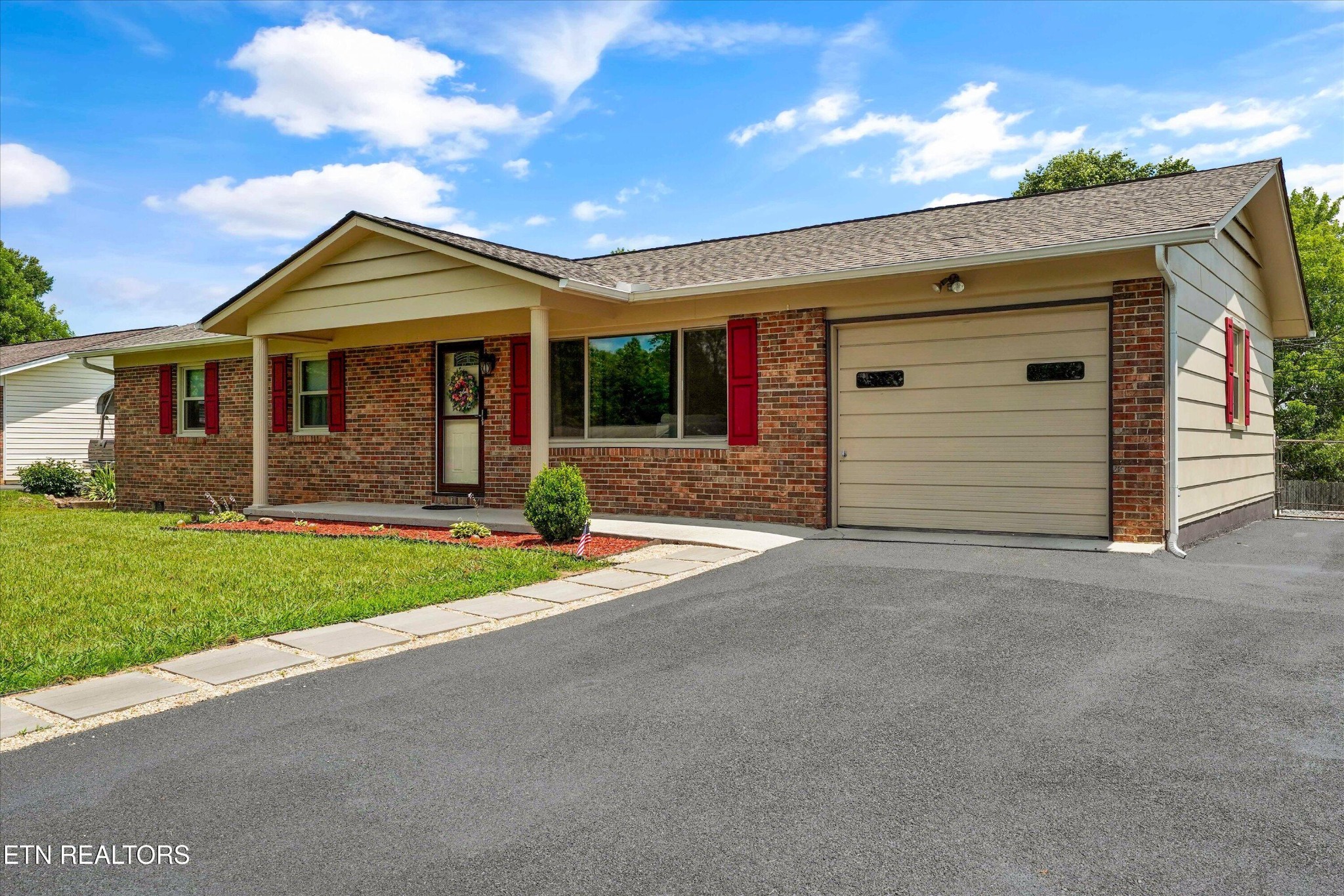 7740 Ashley Road Powell, TN 37849 - Photo 3 of 39 Gallery Image 3