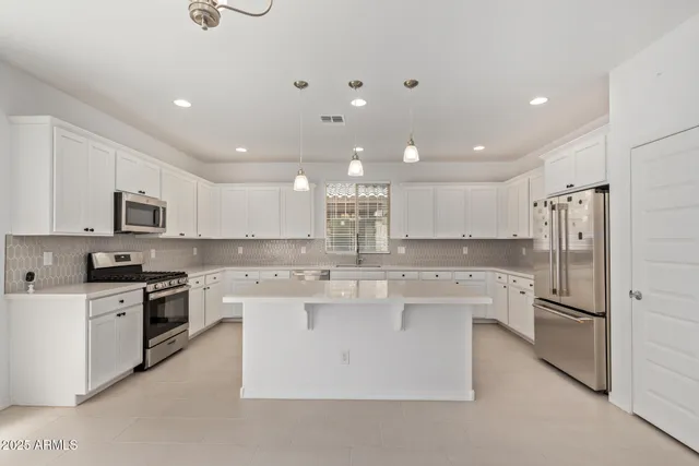 $2,599 | 3813 North 100th Drive, Avondale, AZ 85392