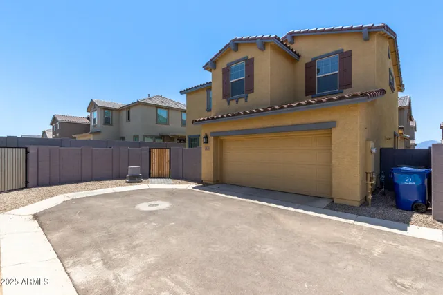 $2,599 | 3813 North 100th Drive, Avondale, AZ 85392