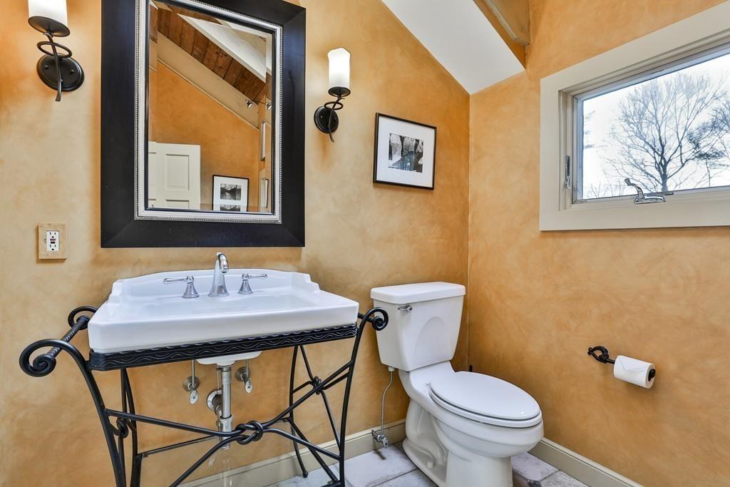132 Stow Road Harvard, MA 01451 - Photo 19 of 33