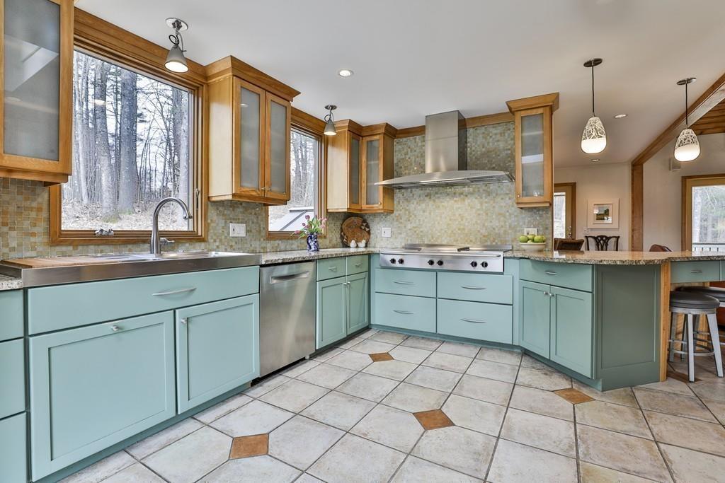 132 Stow Road Harvard, MA 01451 - Photo 3 of 33