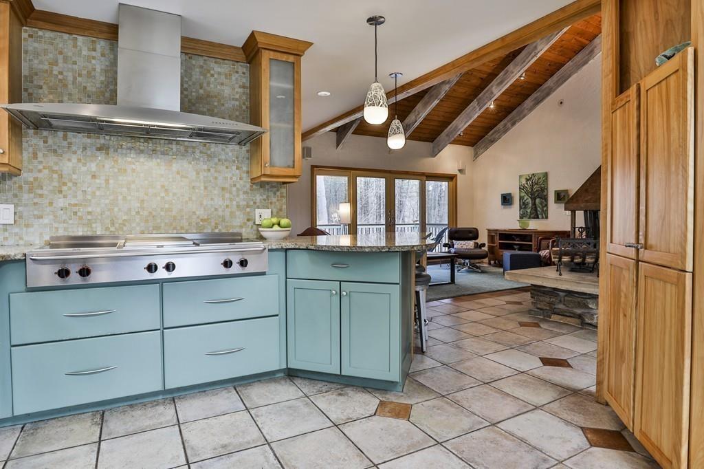 132 Stow Road Harvard, MA 01451 - Photo 5 of 33