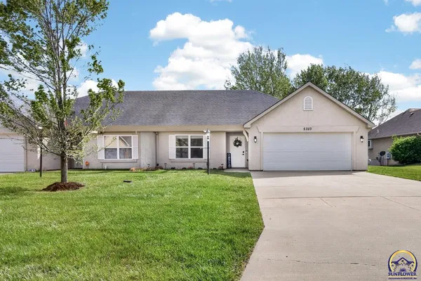 $285,000 | 5323 Northwest Melba Dr Court, Topeka, KS 66618