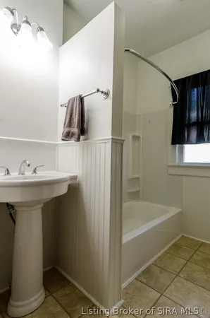 $199,000 | 131 Olive Avenue, New Albany, IN 47150