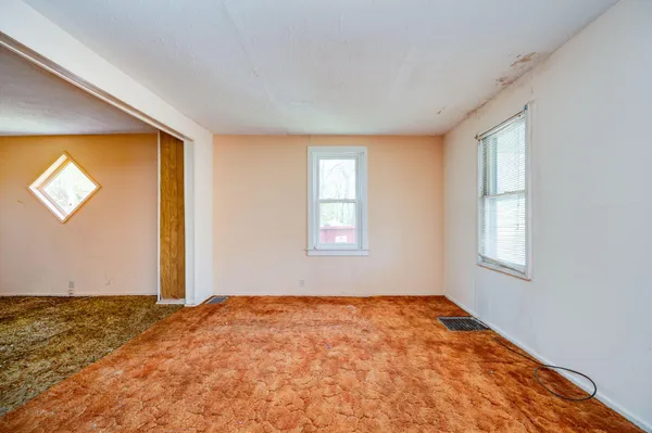 $120,000 | 2023 Locust Lane, Harrisburg, PA 17109