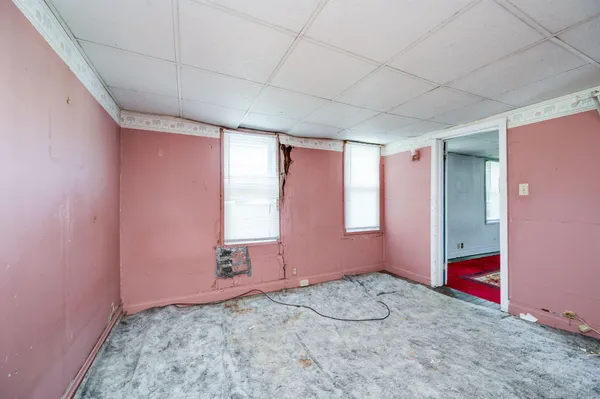 $120,000 | 2023 Locust Lane, Harrisburg, PA 17109