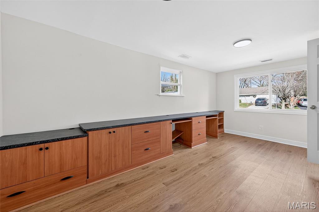 8408 Engler Avenue St. John, MO 63114 - Photo 17 of 32