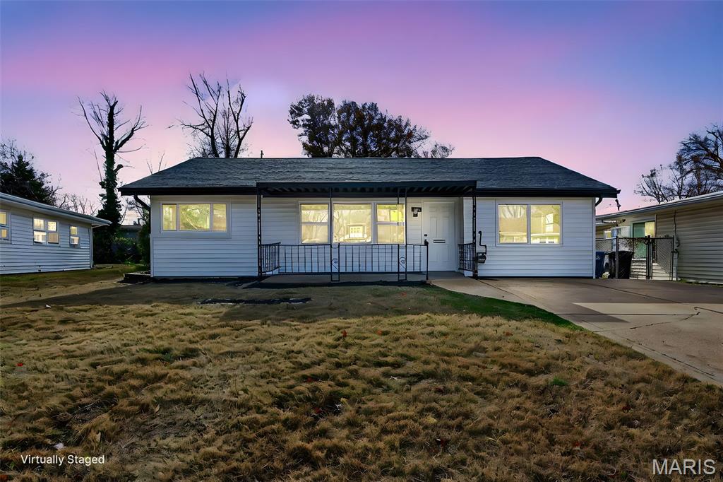 8408 Engler Avenue St. John, MO 63114 - Photo 2 of 32