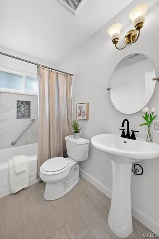 $159,500 | 8408 Engler Avenue, St. John, MO 63114