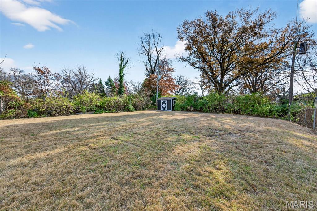 8408 Engler Avenue St. John, MO 63114 - Photo 25 of 32