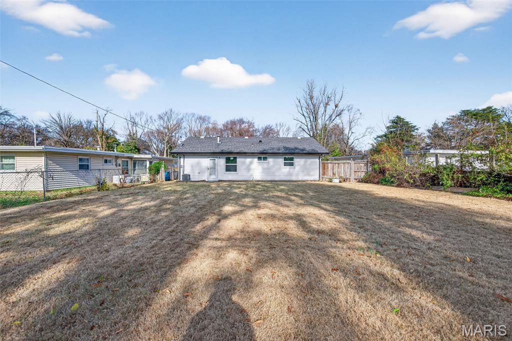 8408 Engler Avenue St. John, MO 63114 - Photo 30 of 32