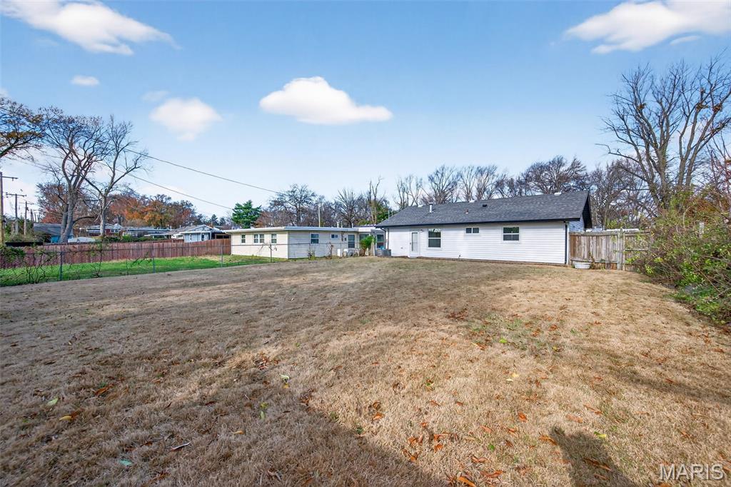 8408 Engler Avenue St. John, MO 63114 - Photo 32 of 32