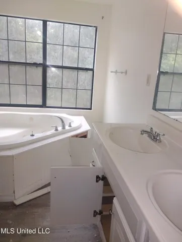 $174,900 | 22492 Meaut Road, Pass Christian, MS 39571