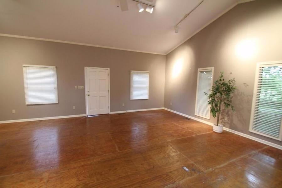 4022 Hoke's Mill Road Ronceverte, WV 24970 - Photo 9 of 48 Gallery Image 9