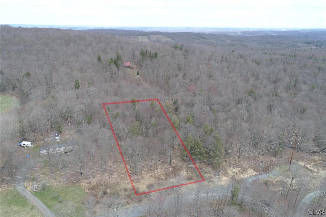 St Moritz Drive Newfoundland, PA 18445 - Photo 4 of 5 a view of a bathroom shower