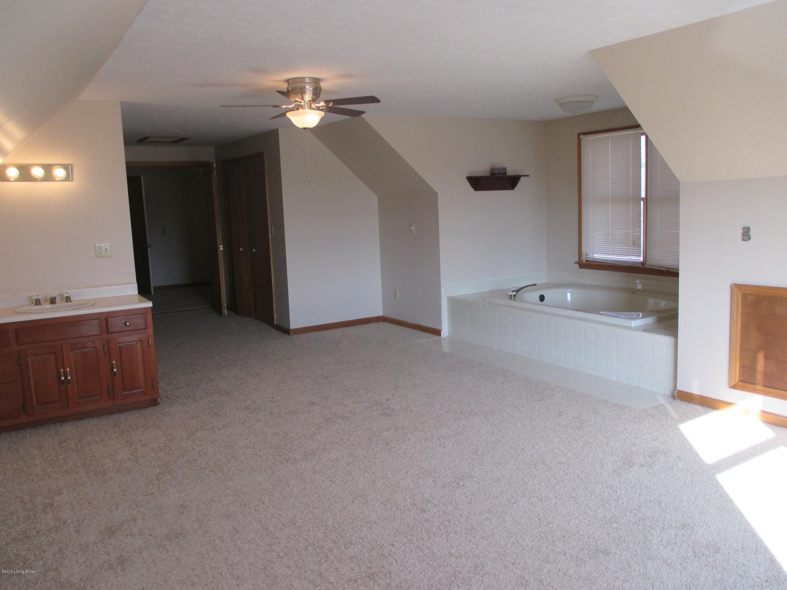 2529 South Wilson Road Radcliff, KY 40160 - Photo 25 of 37 058