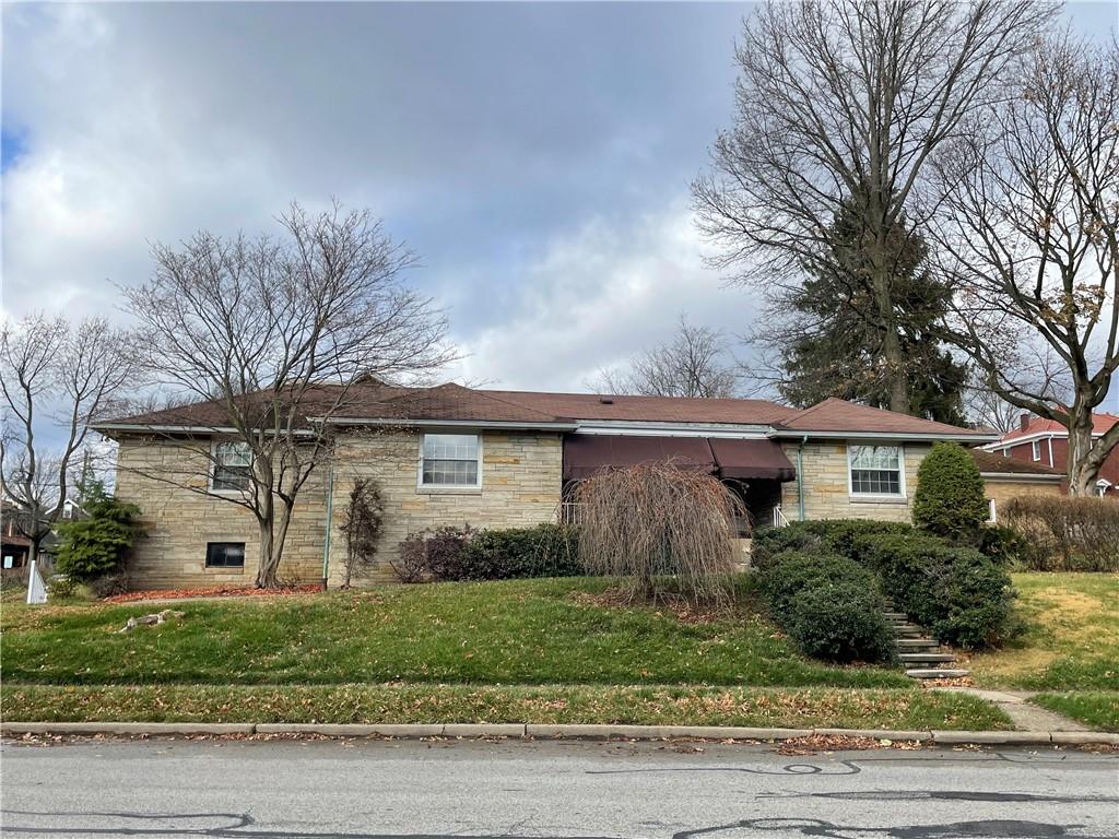 424 Beverly Road Pittsburgh, PA 15216 - Photo 1 of 24 Gallery Image 1