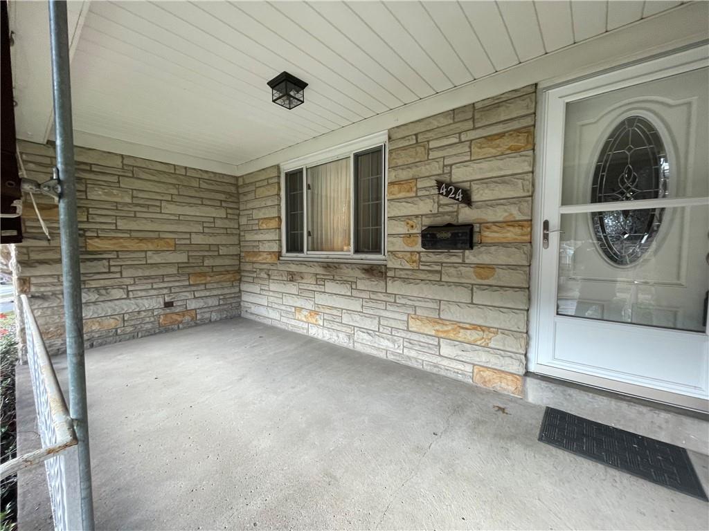 424 Beverly Road Pittsburgh, PA 15216 - Photo 4 of 24 Gallery Image 4