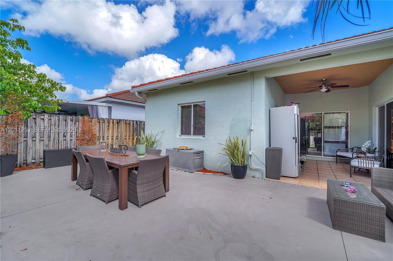 16266 Southwest 54th Terrace Miami, FL 33185 - Photo 12 of 26