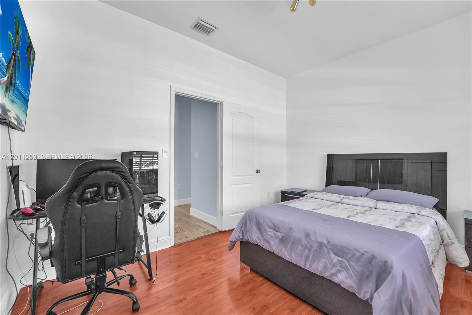 16266 Southwest 54th Terrace Miami, FL 33185 - Photo 17 of 26
