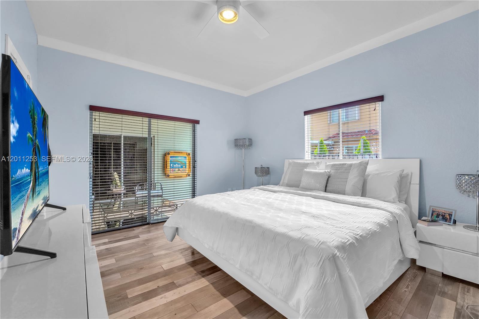 16266 Southwest 54th Terrace Miami, FL 33185 - Photo 20 of 26