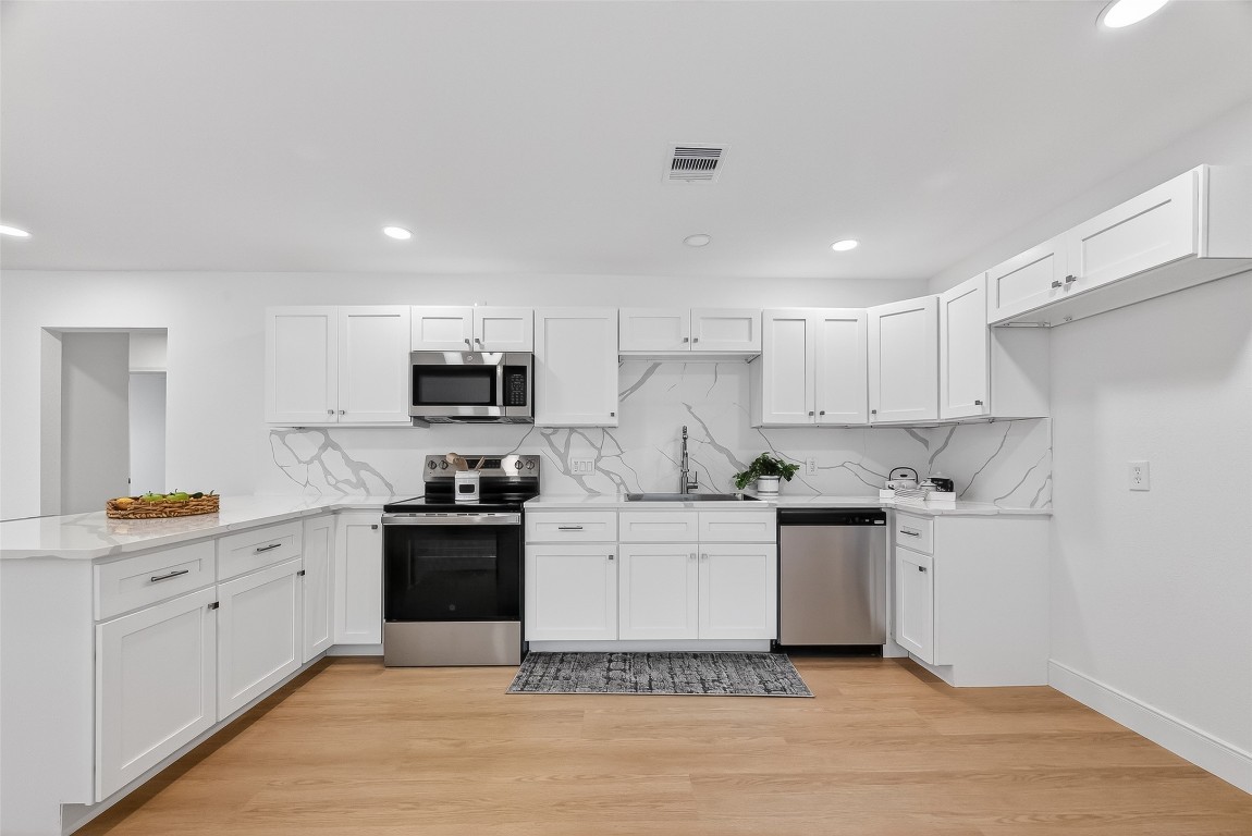 6622 Moss Rose Street Houston, TX 77087 - Photo 16 of 40