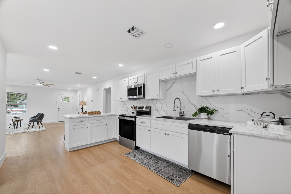 6622 Moss Rose Street Houston, TX 77087 - Photo 17 of 40