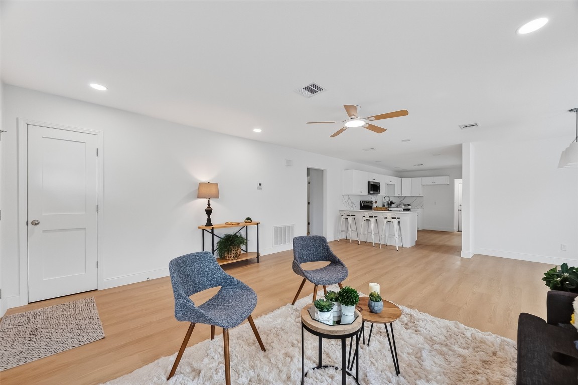 6622 Moss Rose Street Houston, TX 77087 - Photo 8 of 40