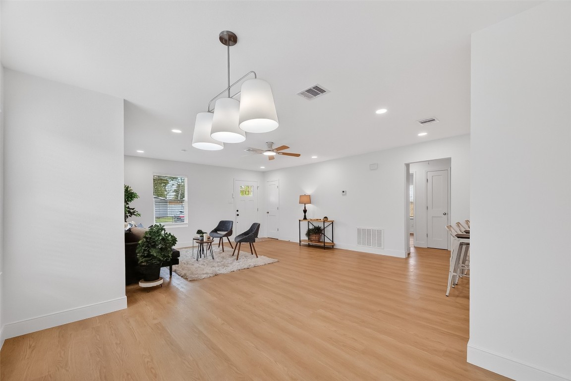 6622 Moss Rose Street Houston, TX 77087 - Photo 10 of 40